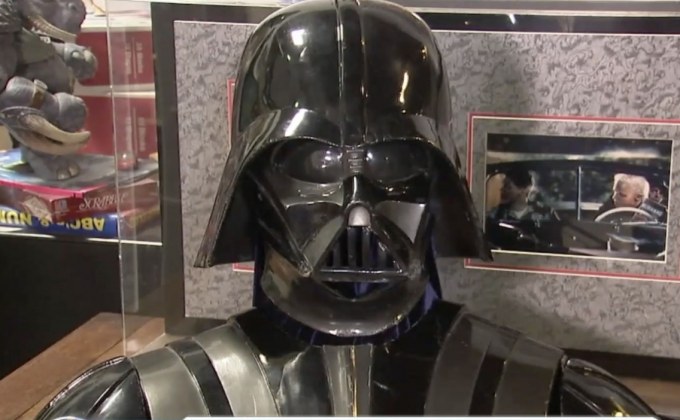 ประมูลสิ่งของจากหนังฮอลลีวู้ด