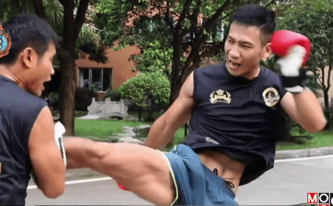 นักชก TOPKING  ฝึกซ้อมก่อนสู้ศึกเสาร์นี้