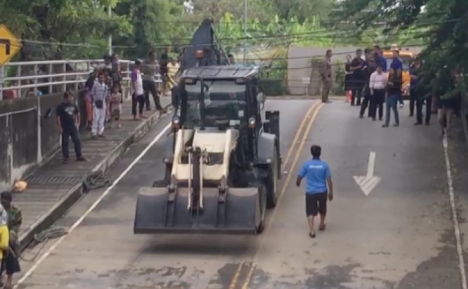 สลด! นักธุรกิจสาวขับรถจมน้ำดับคาอุโมงค์ทางลอด