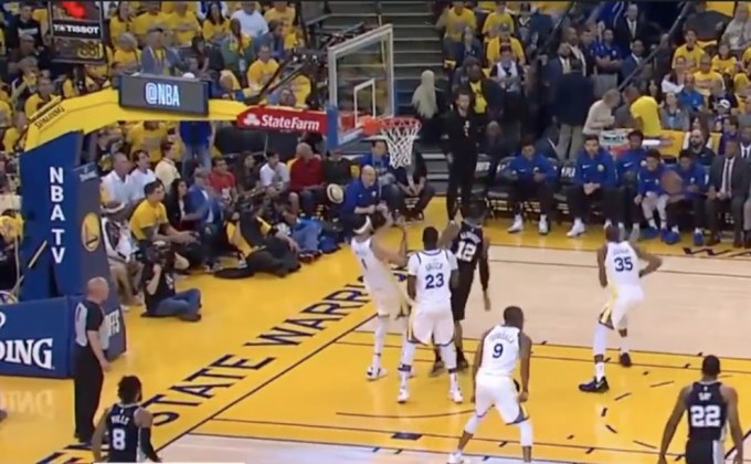 “นักรบ” ถล่มสเปอร์สประเดิม NBA เพลย์ออฟ