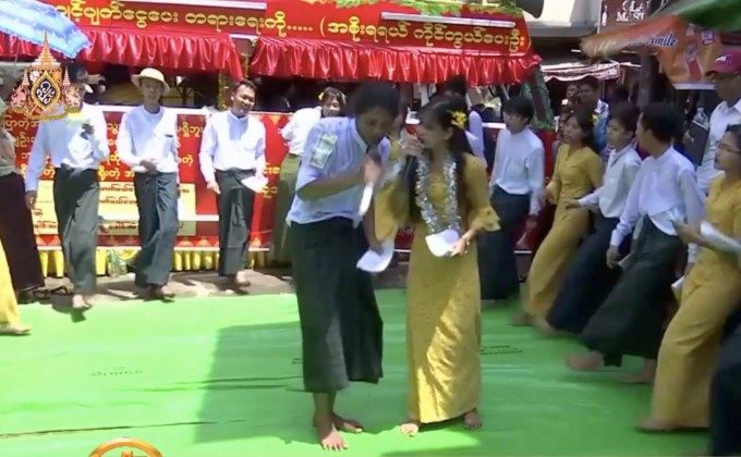 รัฐบาลเมียนมาเซ็นเซอร์เนื้อหาการละเล่นโบราณช่วงสงกรานต์
