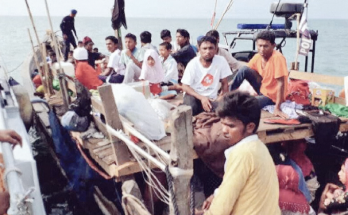 มาเลเซียสกัดจับเรือผู้อพยพโรฮีนจา