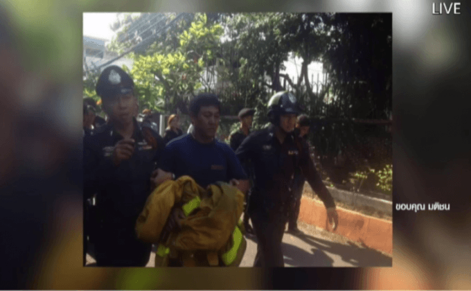 จับกุมอาสาฯลักทรัพย์ในอาคารไฟไหม้