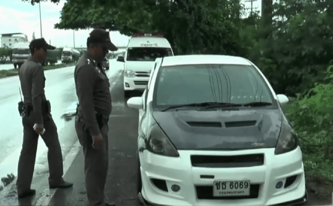 พบรถชายชักปืนขู่กลางถนนอ้างเป็นสารวัตรโจ้