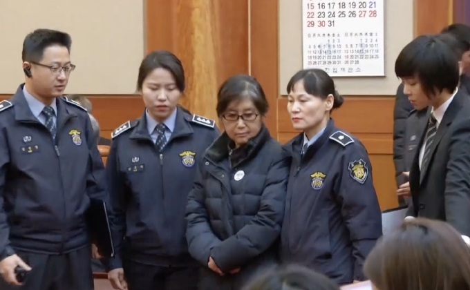 “ชเว ซุน-ซิล” เป็นพยานคดีถอดถอนผู้นำเกาหลีใต้