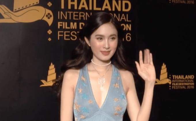 “ปอย ตรีชฎา” ฟุ้งงานที่ฮ่องกงรุม เล็งเรียนร้องเพลง