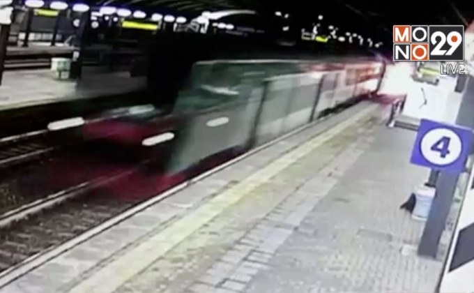 วินาทีรถไฟตกรางในอิตาลี