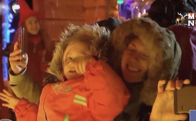 ซานตาคลอสออกเดินทางแจกของขวัญ