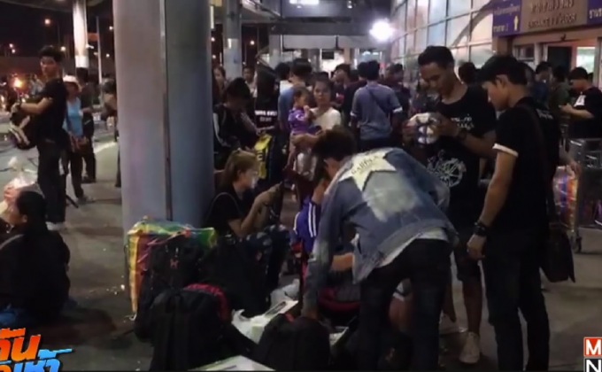 หมอชิต 2 แน่นผู้โดยสารตกค้างนับหมื่นคน