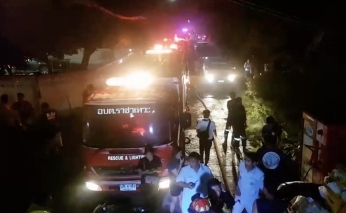 ไฟไหม้โรงงานทำเบาะรถยนต์ จ.สมุทรปราการ