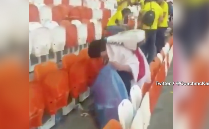 แฟนบอลญี่ปุ่นโชว์สปิริต “เก็บขยะ” หลังจบเกม