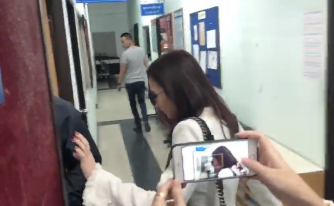 อดีตโบรกเกอร์สาว ปฏิเสธทุกข้อกล่าวหาคดี “เสี่ยชูวงษ์”