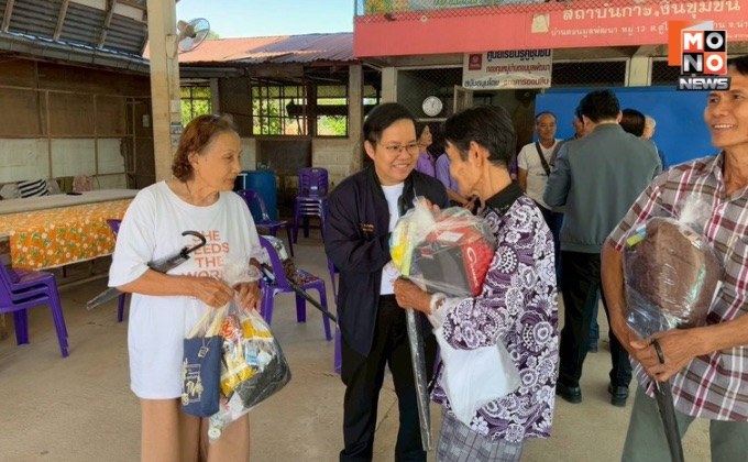 “สว.ภิญญาพัชญ์ ส่งมอบวีลแชร์ช่วยกลุ่มเปราะบางจังหวัดน่าน จี้รัฐทบทวนเบี้ยพิการ  เหตุไม่พอกับค่าครองชีพ 