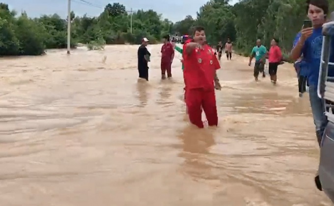 อ่างเก็บน้ำแตก จ.ลพบุรี