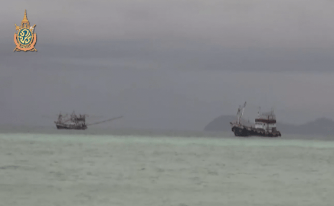 ฝั่งอันดามันยังคงมีคลื่นลมแรง