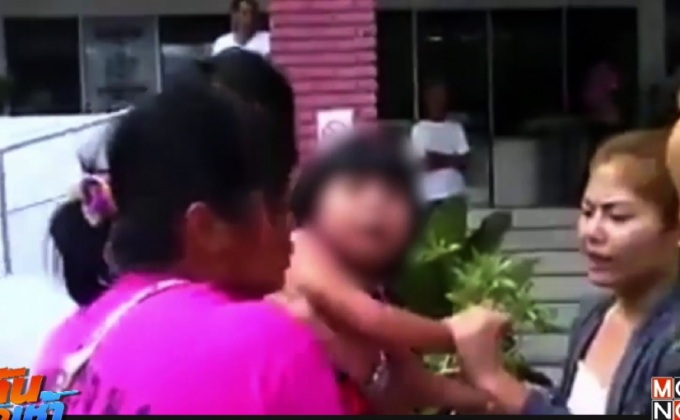 ตรวจสอบบ้านบิดาเด็กหญิงฝาแฝด ที่อำเภอไทรน้อย