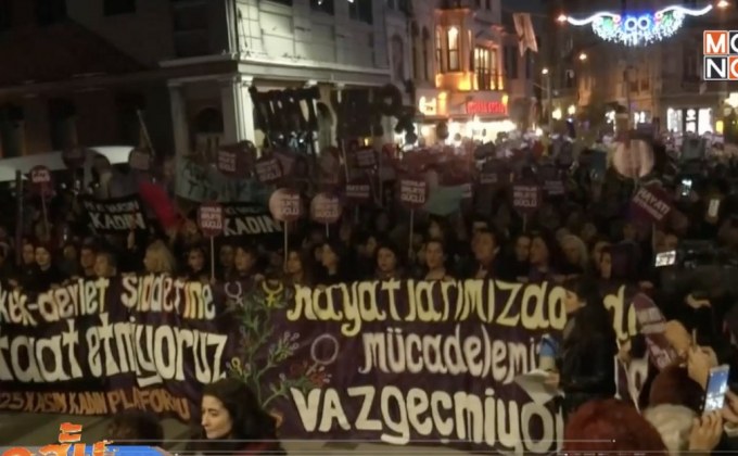 ตุรกี-เปรูเดินขบวนเนื่องในวันยุติความรุนแรงต่อสตรีสากล