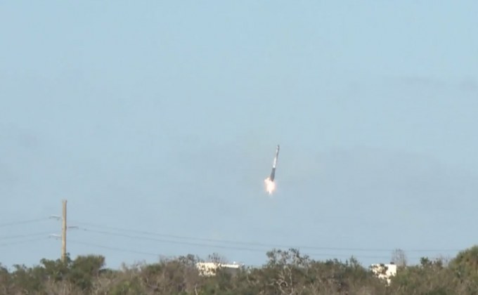 สเปซเอ็กซ์ทดสอบจรวด “ฟัลคอน เฮฟวี”