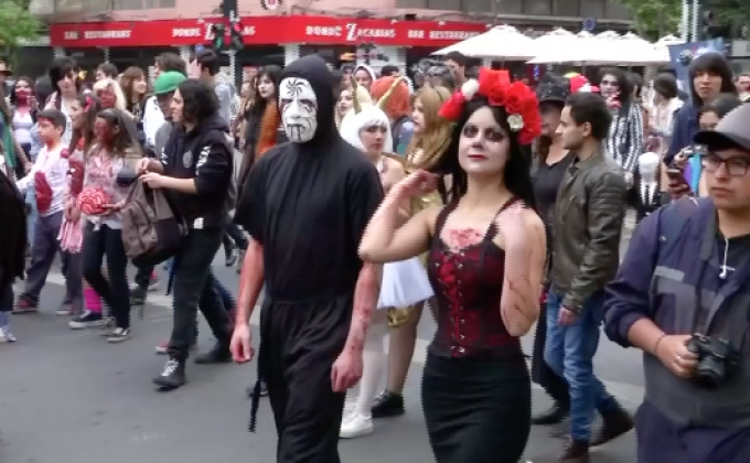 ชิลีจัดกิจกรรม “ซอมบี้ วอล์ก” ครั้งที่ 10