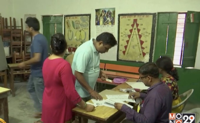 อินเดียเริ่มเปิดหีบเลือกตั้ง