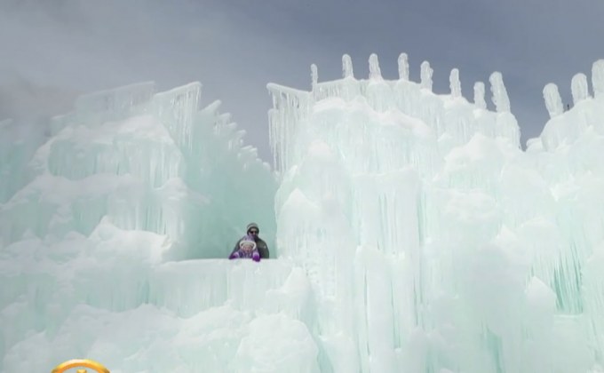 ปราสาทน้ำแข็งในเขตนิวอิงแลนด์ของสหรัฐฯ