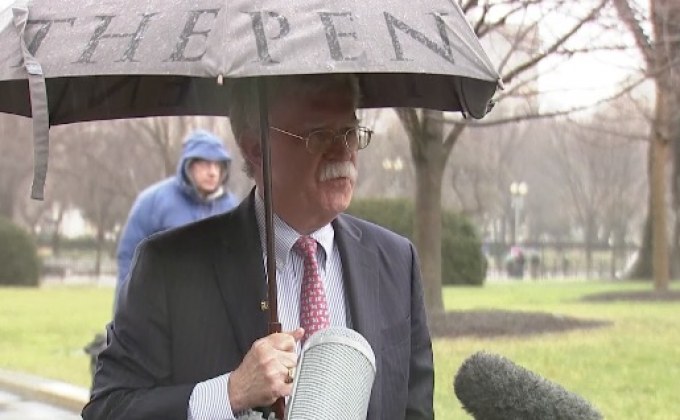 สหรัฐเตรียมตัดท่อน้ำเลี้ยงมาดูโร