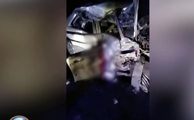 นายตำรวจขับเบนซ์ชนท้ายรถบรรทุกดับ