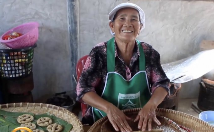 ​อนุรักษ์การทำขนมนางกงโบราณ พิษณุโลก