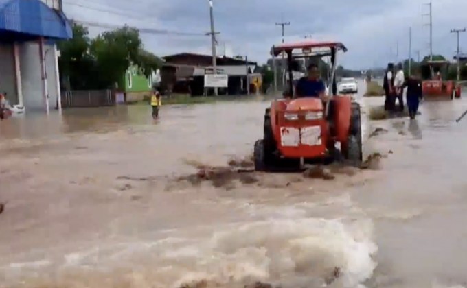 กรมชลฯประสานหยุดปล่อยน้ำเขื่อนสิริกิติ์ บรรเทาน้ำน่านเอ่อท่วม