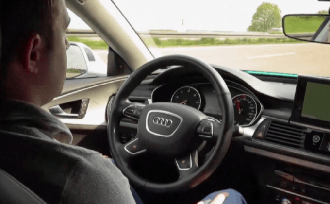 ค่ายรถเร่งทดสอบรถขับเคลื่อนตนเอง