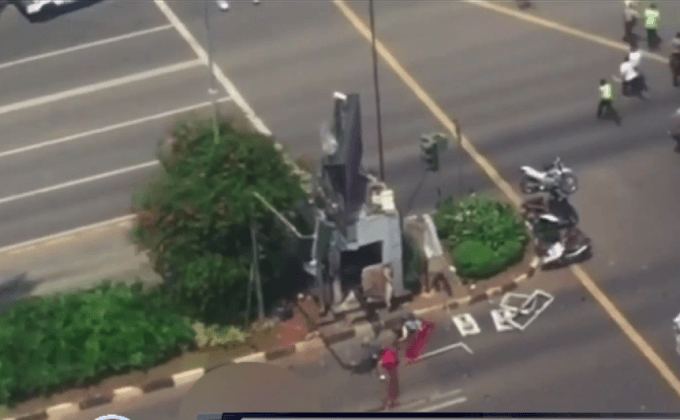 ระเบิดกลางกรุงจาการ์ต้าของอินโดนีเซีย ตาย 7 คน