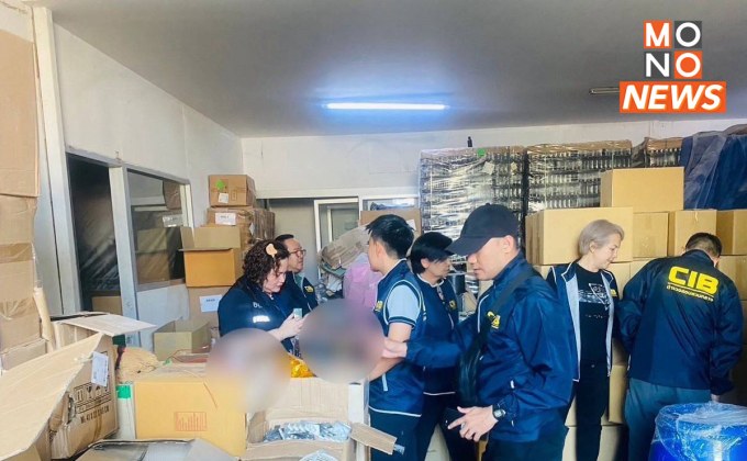 ตร.-อย.บุกทลายโกดังผลิตภัณฑ์เสริมอาหาร-เครื่องสำอางเถื่อน ยึดของกลาง 7.2 หมื่นชิ้น