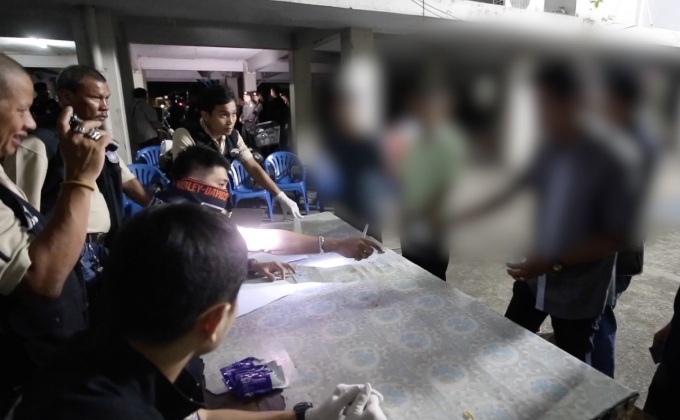 ปิดล้อมแฟลตดินแดงตรวจปัสสาวะวัยรุ่น