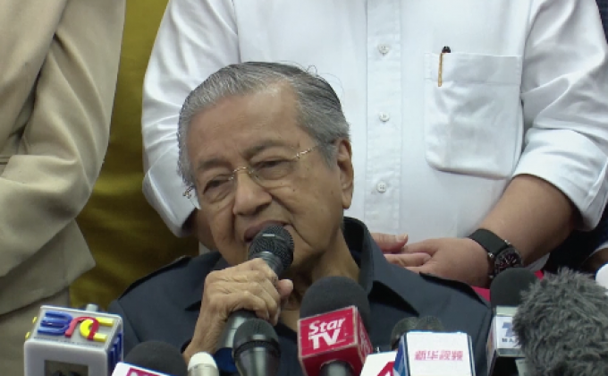 นายกฯ มาเลเซียยันตำรวจมีเหตุผลที่บุกค้นบ้าน “นาจิบ”