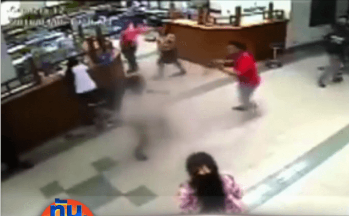 แทงเลือดสาดคาสนง.เทศบาลนครสวรรค์