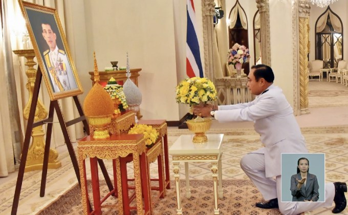 ร.10 พระราชทานแจกันดอกไม้ วันคล้ายวันเกิดนายกฯ