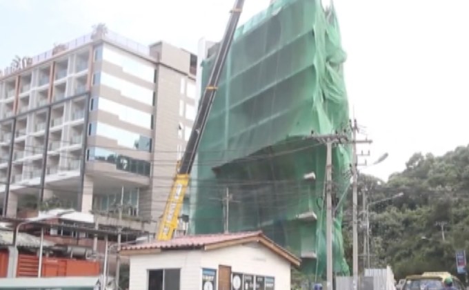 อุบัติเหตุระหว่างรื้อถอนอาคารสูง จ.ชลบุรี