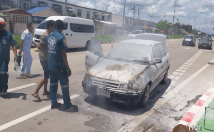 ไฟไหม้รถยนต์คนขับรอดหวุดหวิด จ.ราชบุรี