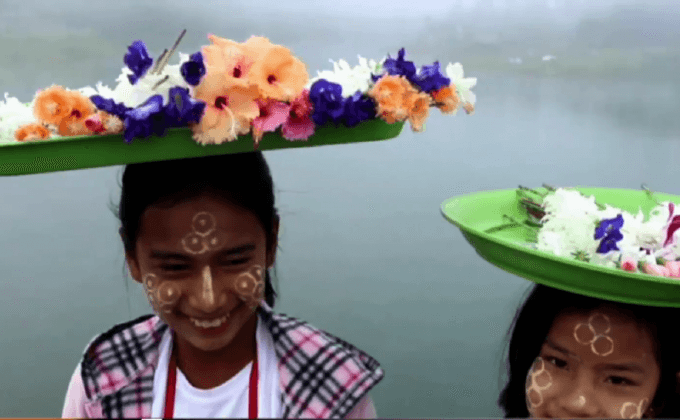 หมอกปกคลุมสะพานมอญ จ.กาญจนบุรี