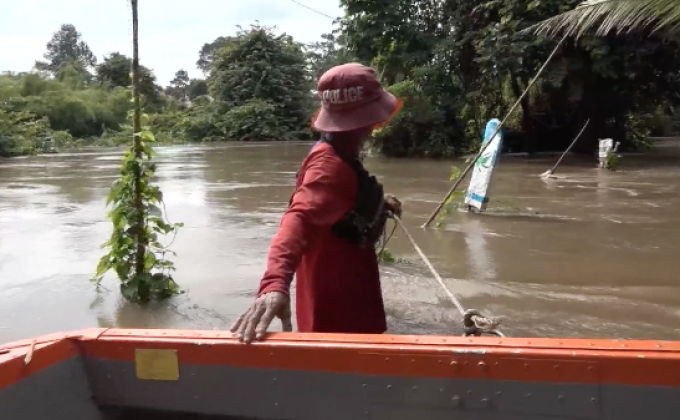 หลายพื้นที่ยังเผชิญน้ำท่วมหนัก