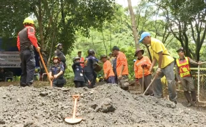 เกาะติดปฏิบัติการค้นหา 13 ชีวิตในถ้ำหลวง