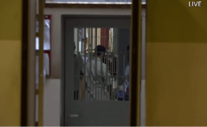 ย้ายผู้ต้องหาคดีเกาะเต่าฝากขังเรือนจำนครศรีฯ