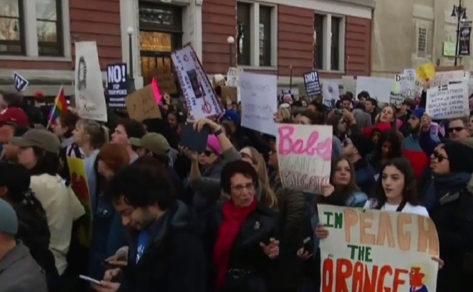 สตรีทั่วสหรัฐฯ เตรียมนัดประท้วงใหญ่ 8 มี.ค.