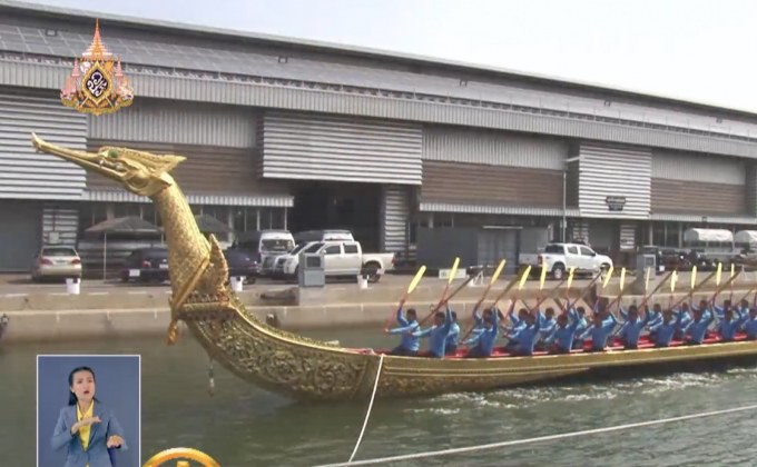 ฝึกซ้อมกำลังพลฝีพายเรือพระที่นั่งสุพรรณหงส์