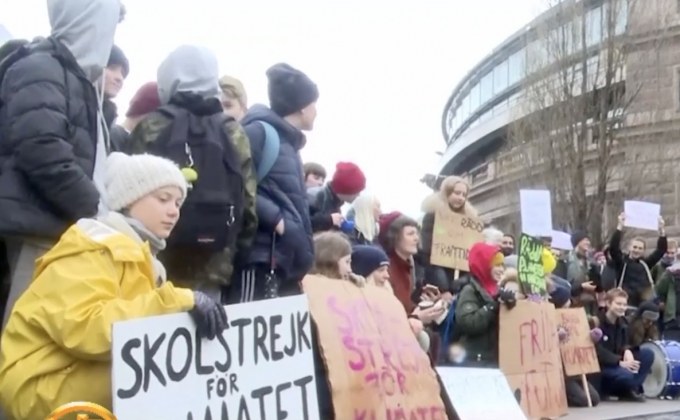 ​นักเรียนทั่วโลกนัดหยุดเรียนประท้วงปัญหาโลกร้อน