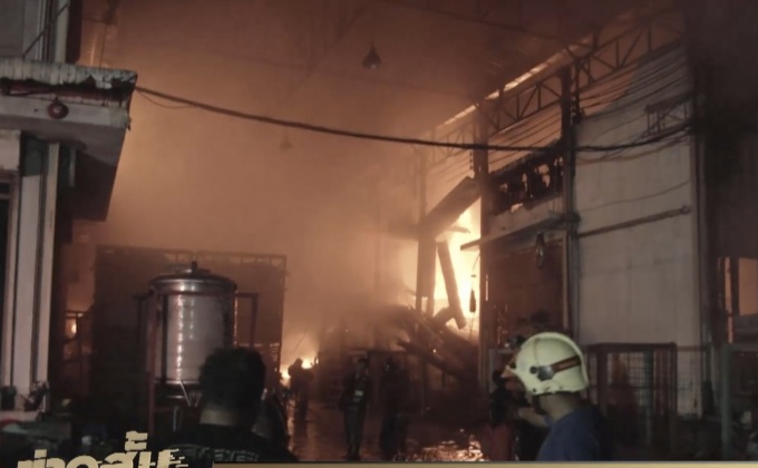 ไฟไหม้โรงงานรองเท้าย่านบางบอน