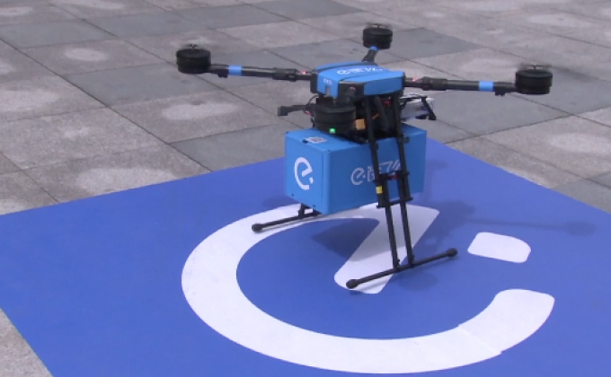 บริษัทในจีนทดลองใช้โดรนส่งอาหาร