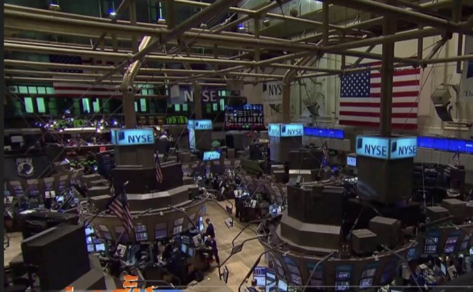 ดาวโจนส์ปิดพุ่งเพิ่มขึ้น 142.88 จุด