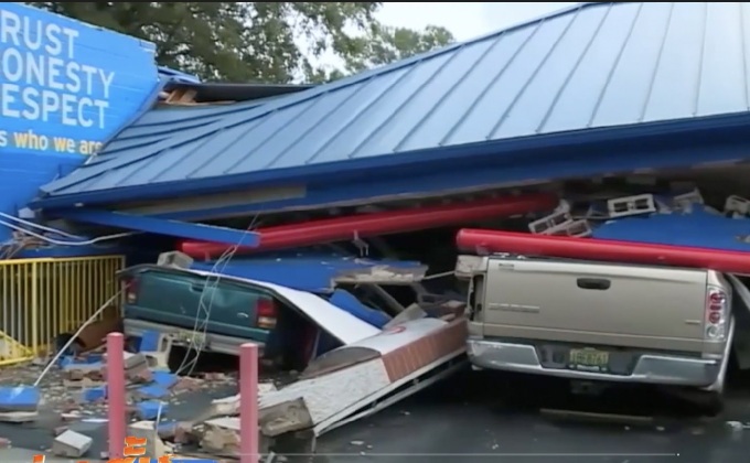 พายุทอร์นาโดพัดถล่มตอนใต้ของสหรัฐฯ