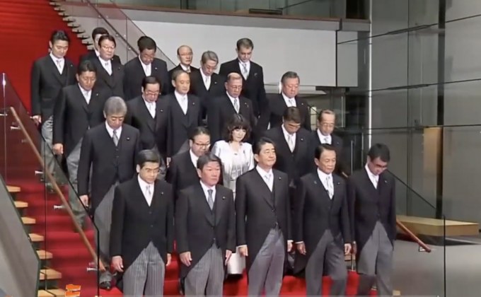 นายกฯญี่ปุ่นปรับ ครม. มี รมว.หญิงคนเดียว.